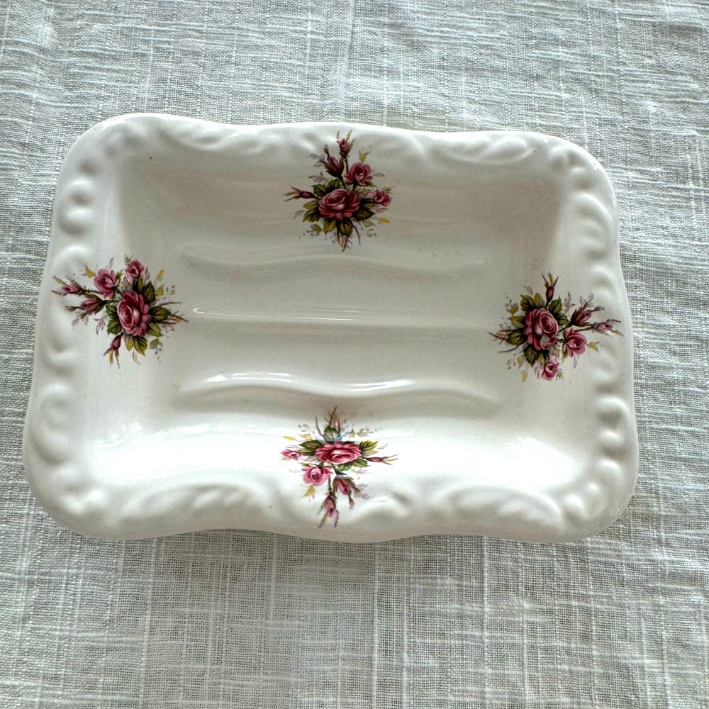 Vintage Rose Print Soap Dish
